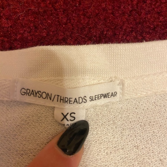 XS Smokey the Bear LongSleeve Cropped LongSleeve Tee - Picture 3 of 4